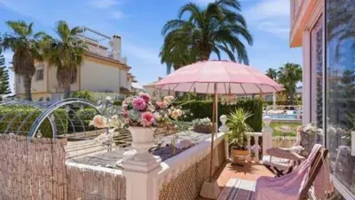 Flat on Carrer la Sagra photo 4