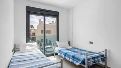 Top-floor apartment in Orihuela Costa photo 14