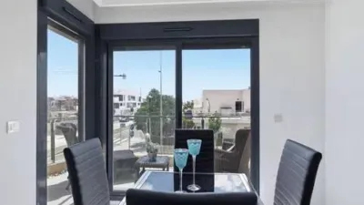 Penthouse on Calle de Lila photo 10