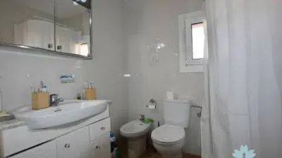 Chalet in Torrelles de Llobregat photo 16