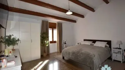Chalet in Torrelles de Llobregat photo 14