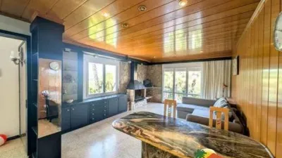 Chalet on Carrer de Maria Fortuny photo 7