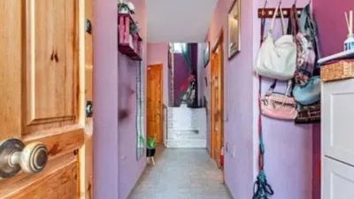 Terraced House on Juan de la Cierva Street photo 24