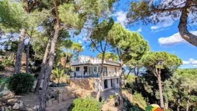 Chalet in Passatge dels Gessamins photo 3