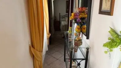 Rustic house on Juan Relinque Street photo 9