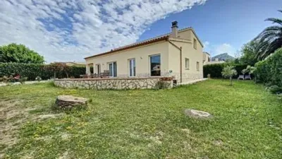 Chalet on Calle Bell Raco, No Number photo 3