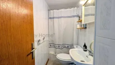 Chalet on Carrer del Montsia photo 22
