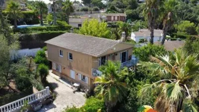 Chalet on Carrer de Maria Fortuny photo 27