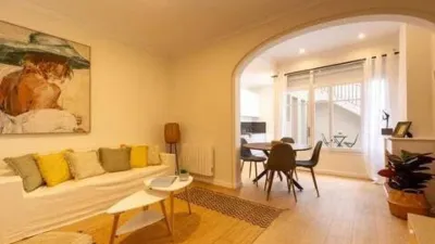 Terraced House in Centre photo 3