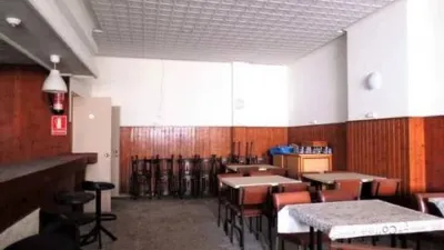 Local comercial en alquiler en Calle de Venezuela - Vista 2