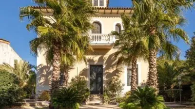 Chalet in Sant Vicenç dels Horts photo 2