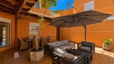 Chalet on Avenida de San Francisco photo 15