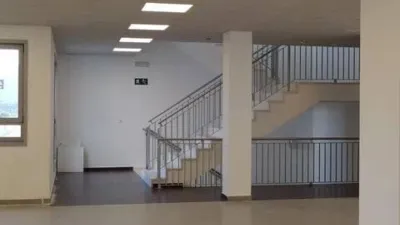 Edificio en alquiler en Culleredo - Més