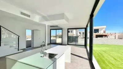 Chalet on Carrer de Malta photo 5