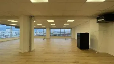 Oficina en venta en Ensanche - Más