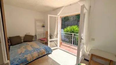 Chalet on Carrer de Maria Fortuny photo 13