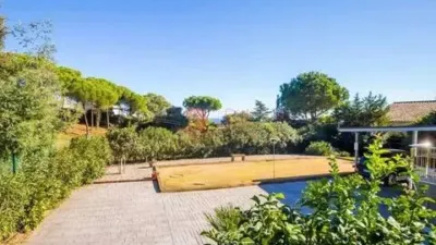 Chalet on Carrer de les Oliveres photo 15
