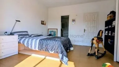 Chalet on Carrer Versalles photo 13