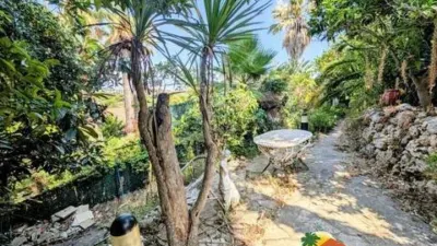 Chalet on Carrer de Maria Fortuny photo 31