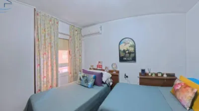 Flat on Calle de Amadeo de Saboya photo 16