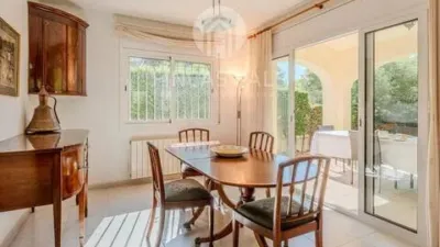 Chalet on Carrer Suissa photo 8