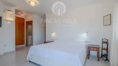 Chalet on Carrer Suissa photo 19
