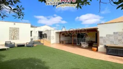 Chalet in La Oliva photo 2