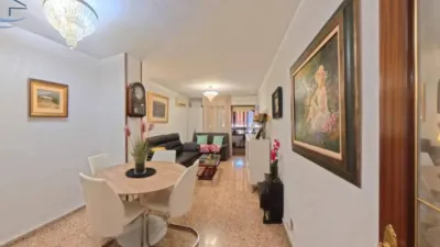 Flat on Calle de Amadeo de Saboya photo 4
