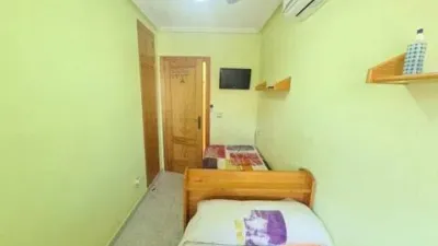 Apartment on Avinguda de Cervantes photo 16