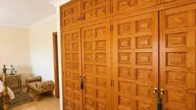 Chalet on Carrer de Pau Vila photo 18