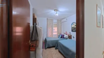 Flat on Calle de Amadeo de Saboya photo 15