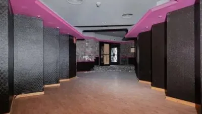 Local comercial en venta en Avenida de Santa Cristina - Vista 4