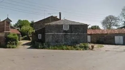 Chalet on Abeledo Street, S-N photo 3