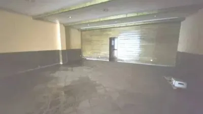 Local comercial en venta en Calle del Sol, cerca de Calle de María - Más