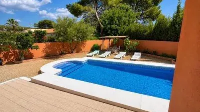 Chalet on Riu Duero Street photo 3