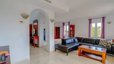 Chalet on Carrer Illa de Tenerife photo 11