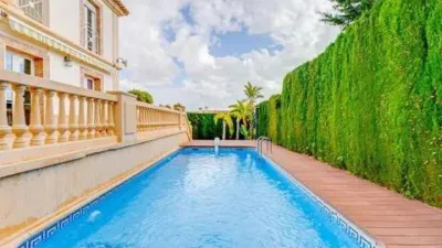 Chalet on Carrer Illa de Tenerife photo 26