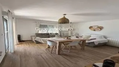 Apartment on Carrer del Cap de l'Albir photo 3