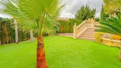 Chalet on Carrer Illa de Tenerife photo 40