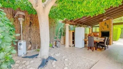 Chalet on Carrer Illa de Tenerife photo 8