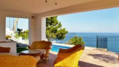 Chalet on Carrer del Cap de la Barra photo 5