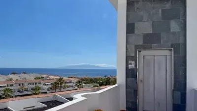 Apartment on Calle de Irlanda photo 31