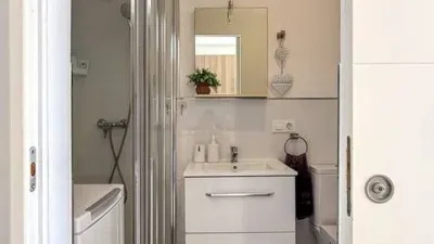 Apartment on Calle de Irlanda photo 22