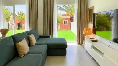 Apartment on Calle de Venecia photo 5
