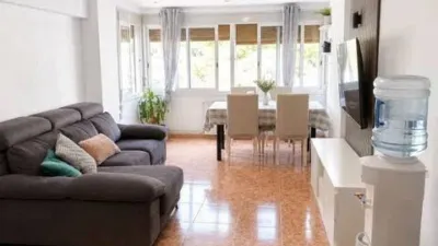 Apartment in Ciutat Meridiana photo 2
