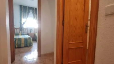 Piso – Torrevieja, Urbanización Calas Blancas - Más