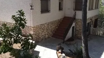 Chalet in Albalate de Zorita photo 3