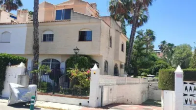 Chalet on Carrer Carabassí photo 4