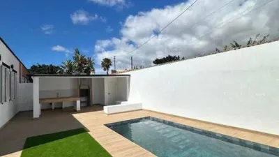 Chalet on Punta del Lomo Street photo 30