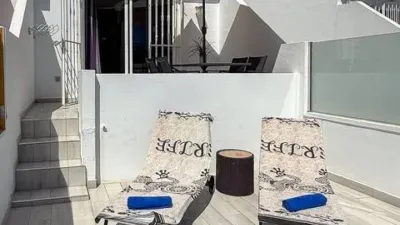 Apartment on Calle de Irlanda photo 13